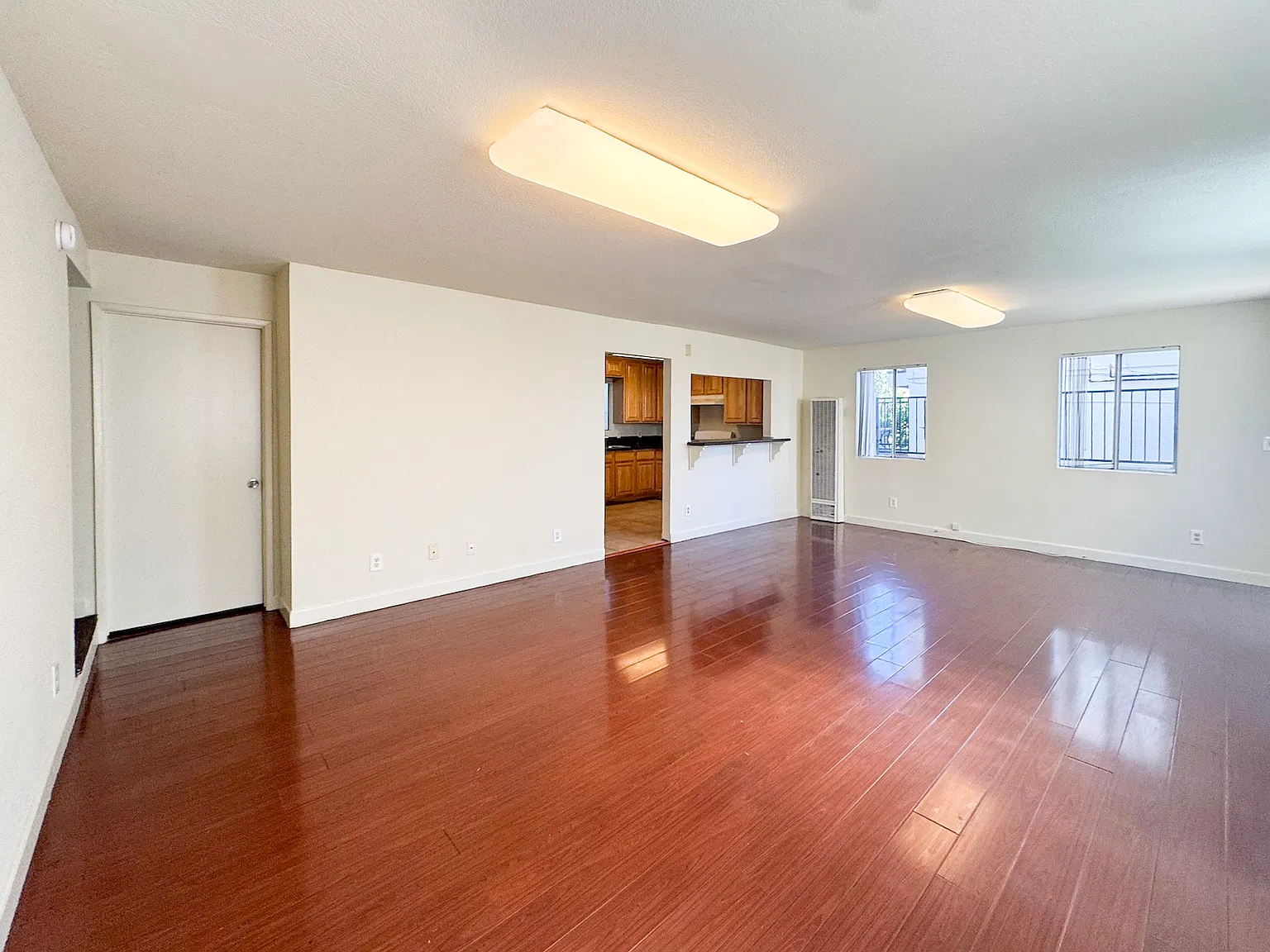 4 bed, 1600 sqft, $4,495 — Photo 4