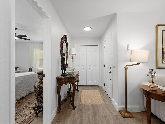 3rd image of 618 WOODLING PLACE