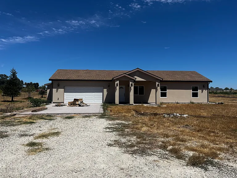 8242 El Modena Ave — Photo 2