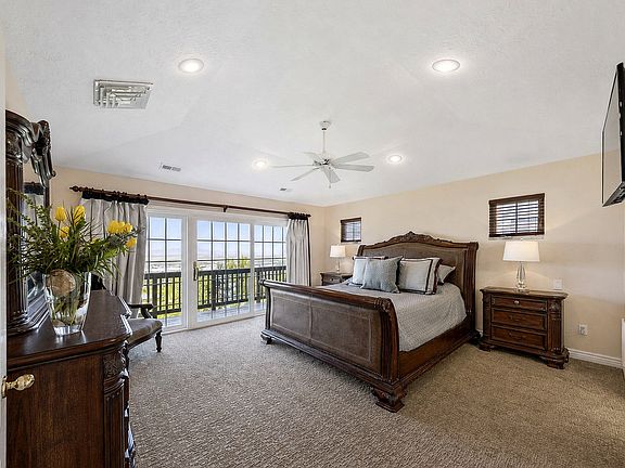 4th image of 31 N Eaglewood Dr