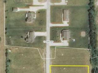 11 Four D Dr, Monroe City, MO 63456