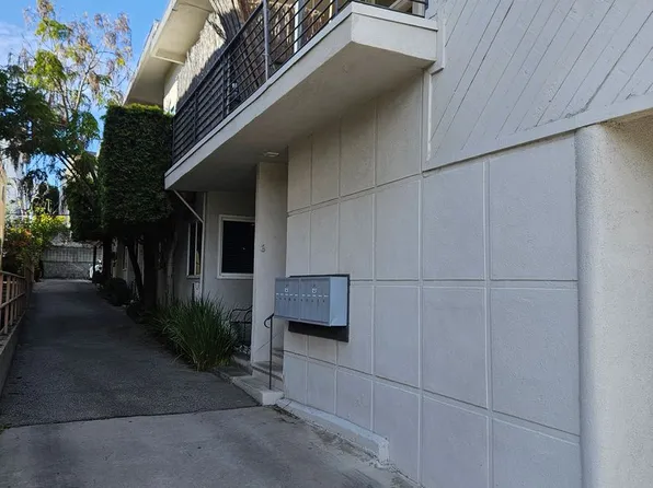 Kiowa Ave, 11939 Kiowa Ave APT 1, Los Angeles, CA 90049