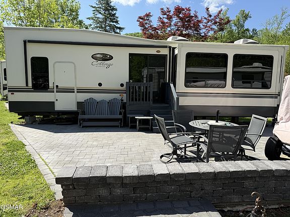 5th image of 4229 E Pkwy #348-lot 348