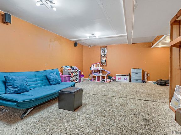 5th image of 2366 S Genoa Street