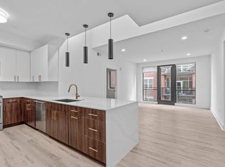 615 W Peace St #406, Raleigh, NC 27605