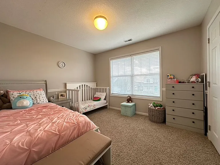 1709 Crabapple Ln — Photo 7