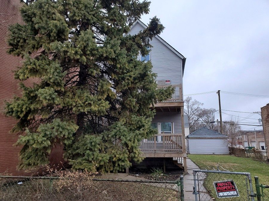 2422 W Lithuanian Plaza Ct, Chicago, IL 60629 Zillow