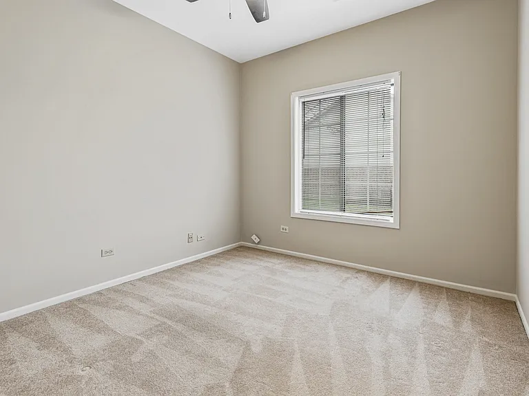 1665 Commodore Ct #7 — Photo 24