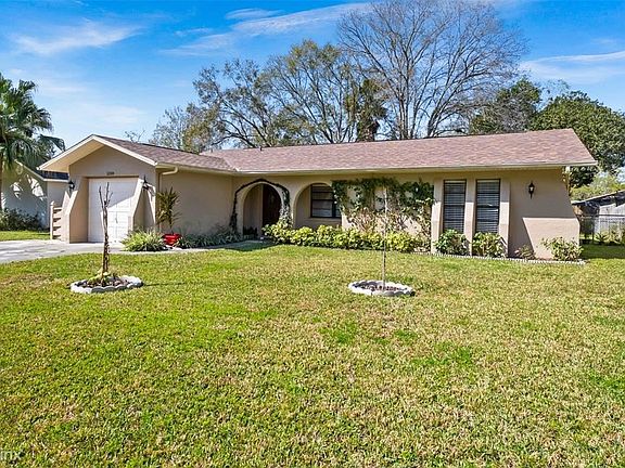 4th image of 12304 Golden Oak Cir