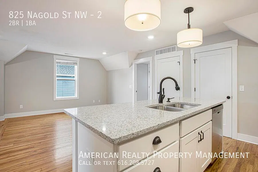 2 bed, 969 sqft, $1,750 — Photo 4