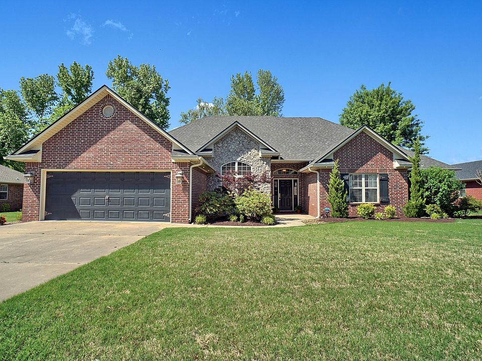 1st image of 1308 Whippoorwill Ln