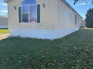 77 Locust Ct, Muskegon, MI 49445