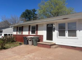 2000 Bailiff St, Greensboro, NC 27403
