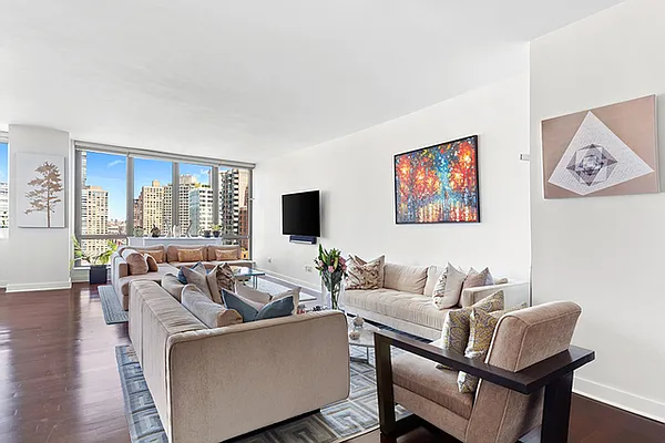 Rented by Compass | media 14