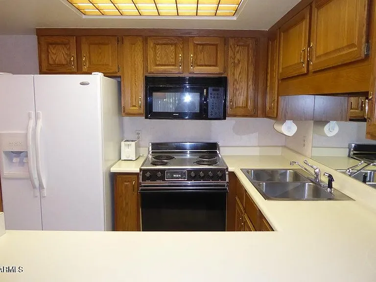 10330 W Thunderbird Blvd #A127 — Photo 8