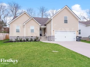 500 Woodtrace Dr, Clarksville, TN 37042