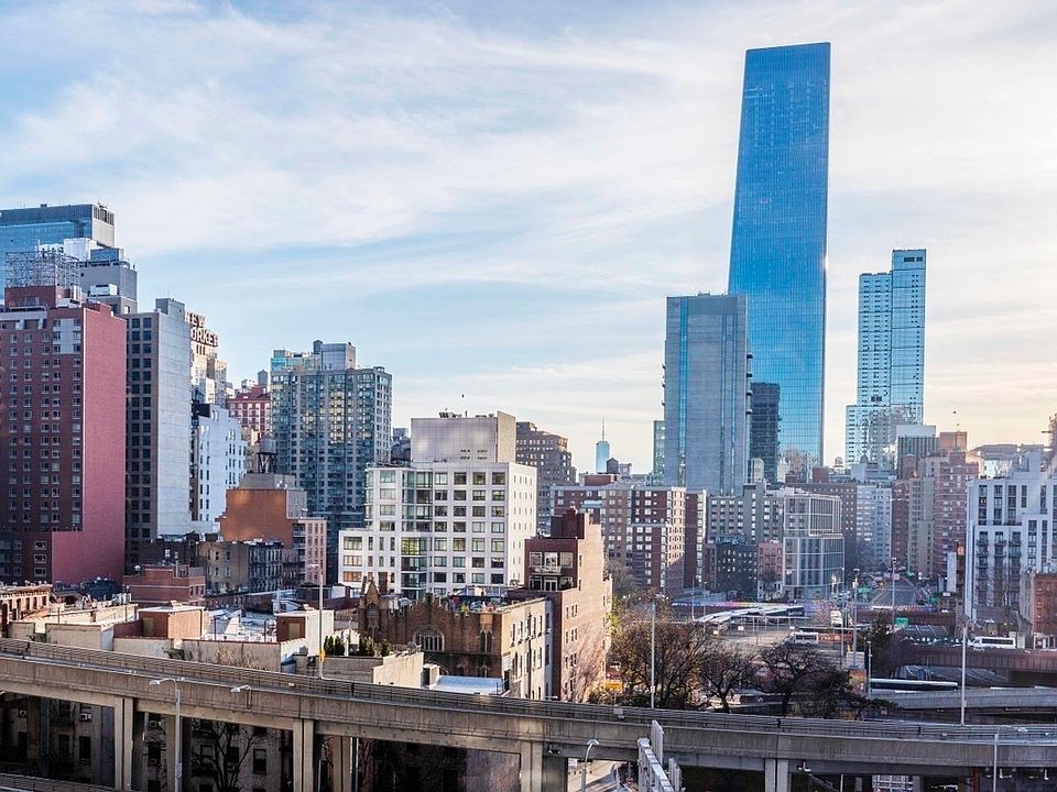 1st image of 420 W 42nd St APT 10E