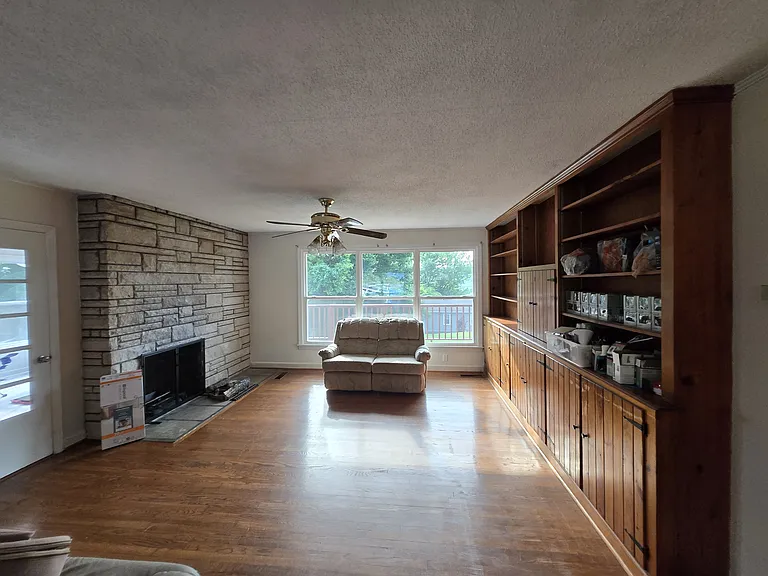 507 Robinson Dr — Photo 13