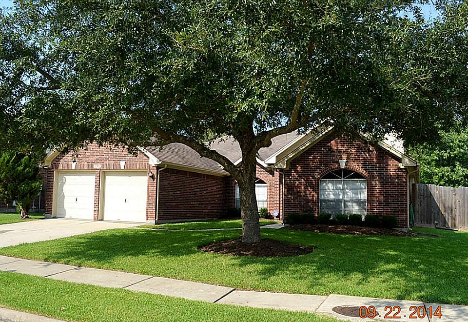 1st image of 16902 Serenity Cove Cir