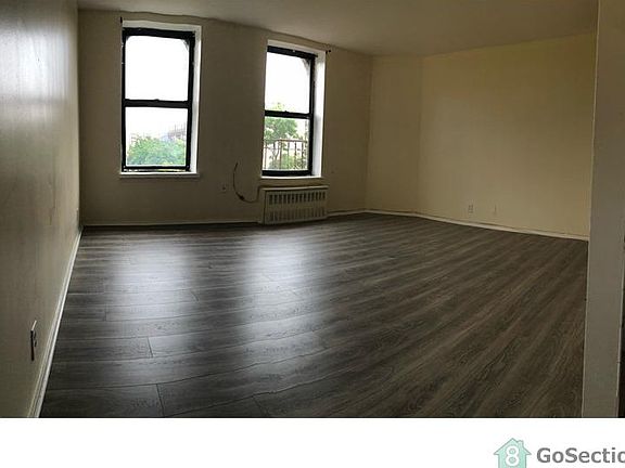 5th image of 960 Avenue Saint John APT 4A
