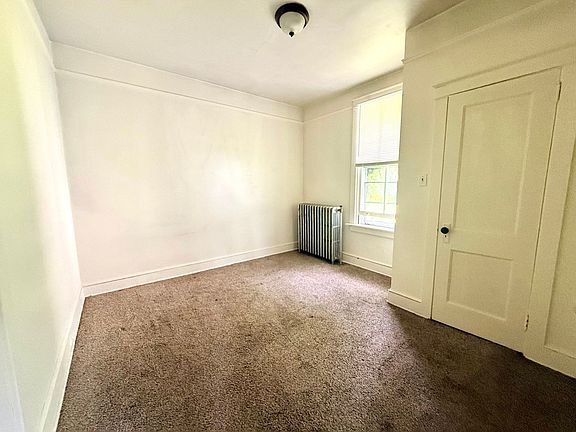 5th image of 497 Norwood Rd APT 3