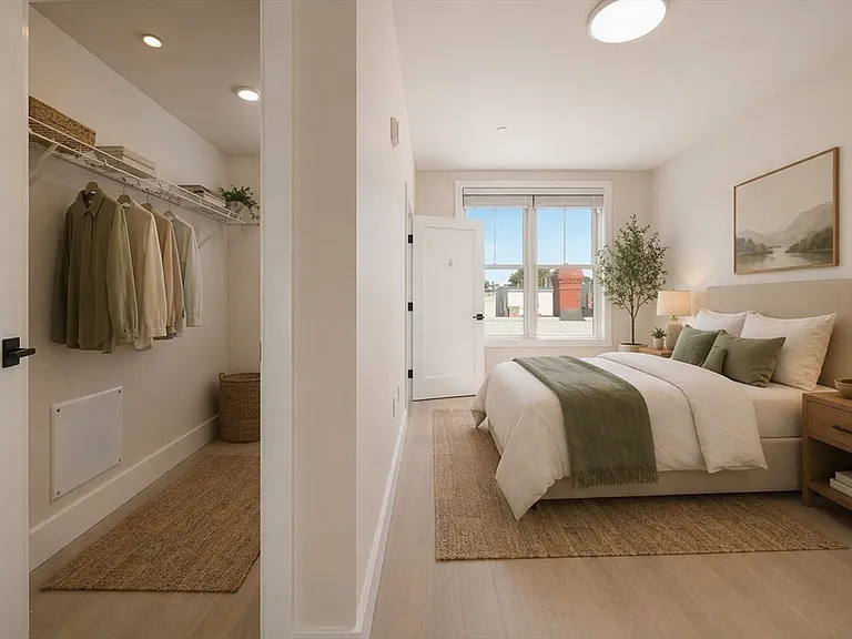 425 Border St #405 — Photo 13