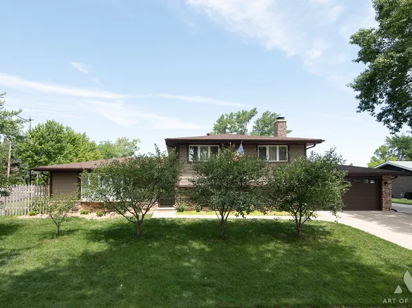 8140 W 91st St, Hickory Hills, IL 60457