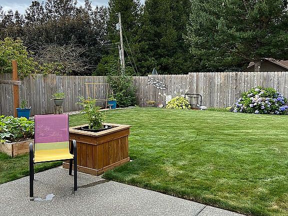 4th image of 1740 Burlwood Way