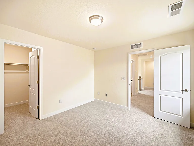 10054 E 59th Ave — Photo 18