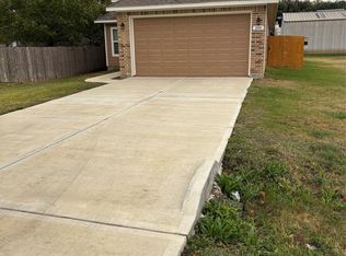 205 McElroy Ave, Wharton, TX 77488