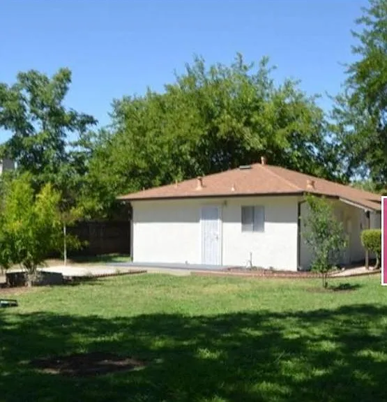 826 Park Rd — Photo 16
