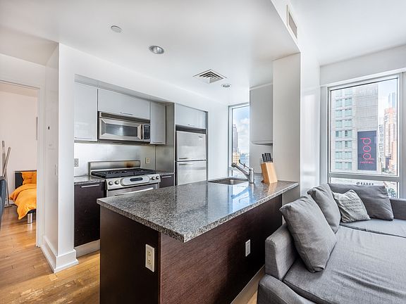 5th image of 350 W 42nd St APT 9B