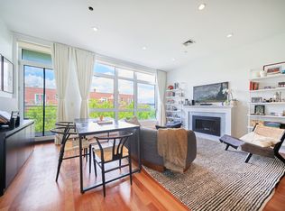 76 Engert Ave APT 4B, Brooklyn, NY 11222