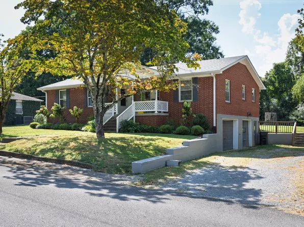 1116 Langwood Dr, Gallatin, TN 37066