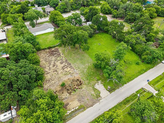 2nd image of 2434 Tallyho Ln