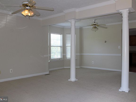 3rd image of 112 Bentley Ct