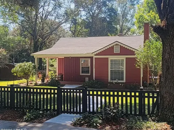 200 Warren St, Walterboro, SC 29488