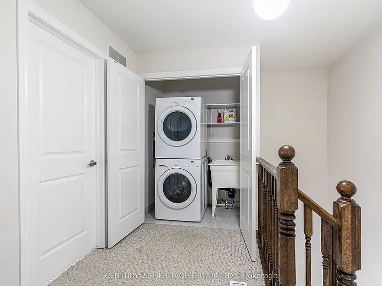 38 Southshore Cres — Photo 23