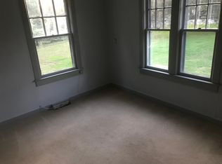 212 Boston Post Rd, Old Saybrook, CT 06475