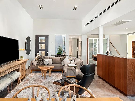 5th image of 4209 N 86th Way