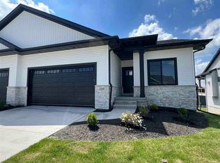 1255 Berkshire Ln, North Liberty, IA 52317