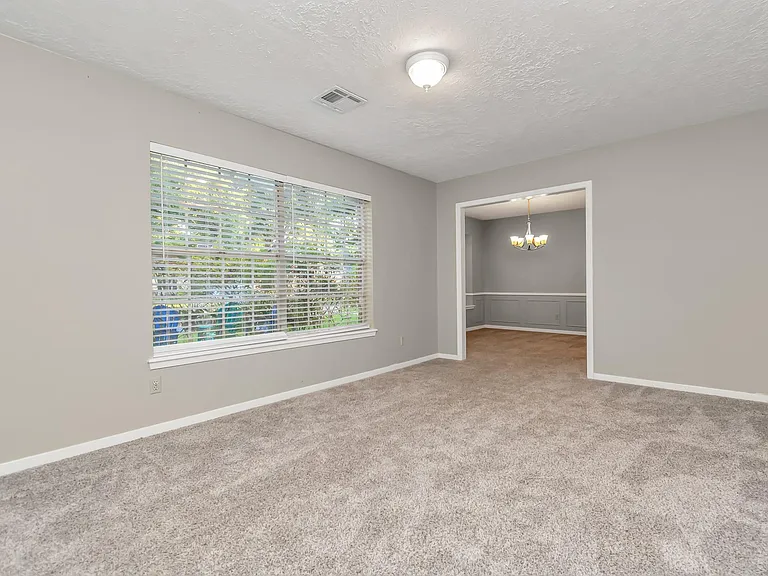 12526 Hazelwood Ln — Photo 14