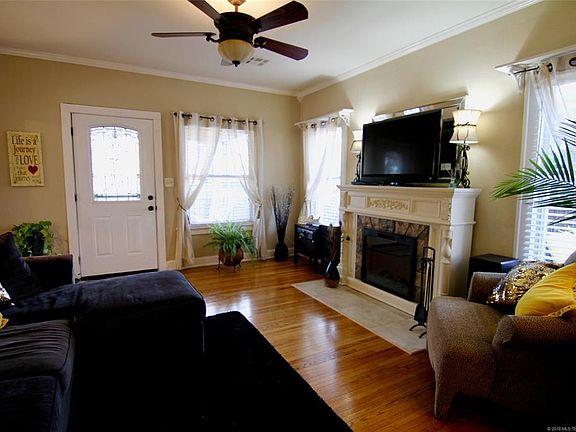 2nd image of 2748 E Admiral Blvd
