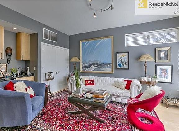 3rd image of 4520 J C Nichols Pkwy #401