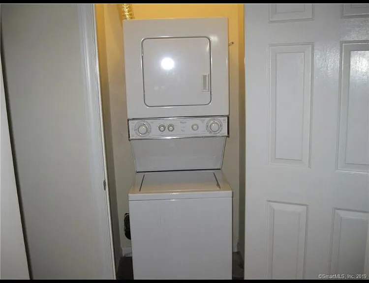 20 E Pembroke Rd #71 — Photo 9