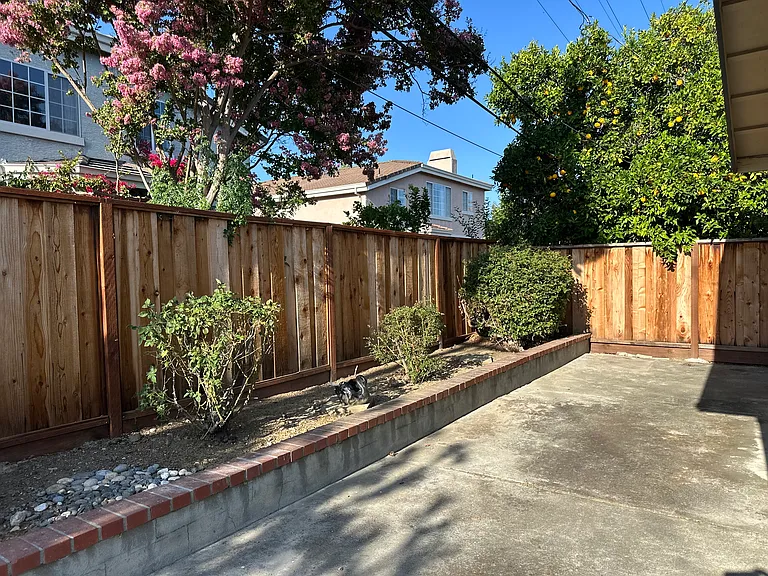 6343 Atherwood Ave — Photo 16
