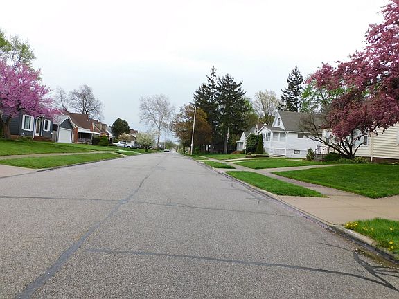 5th image of 8206 Chesterfield Ave