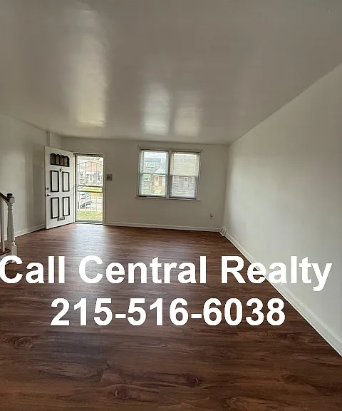 6304 Farnsworth St — Photo 2