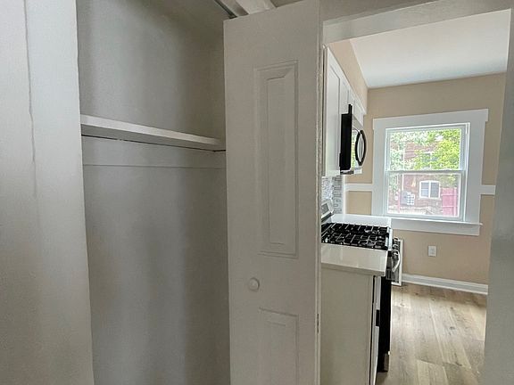 2nd image of 1440 Hamlet St #1440