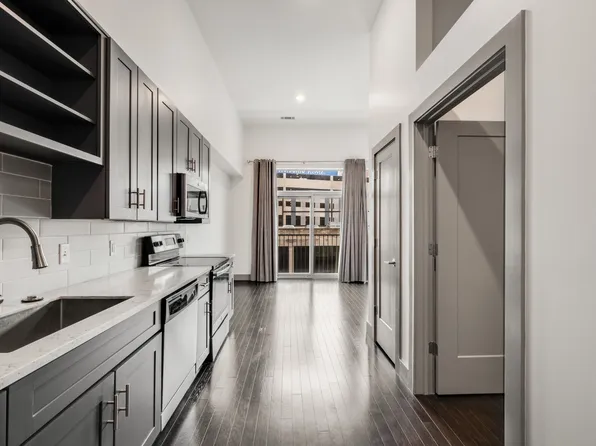 2407 8th Ave S APT 208, Nashville, TN 37204